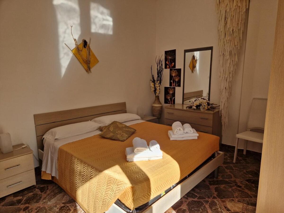 Domus Divina & Domus Elegans Fronte Mare Apartment Monopoli Exterior photo