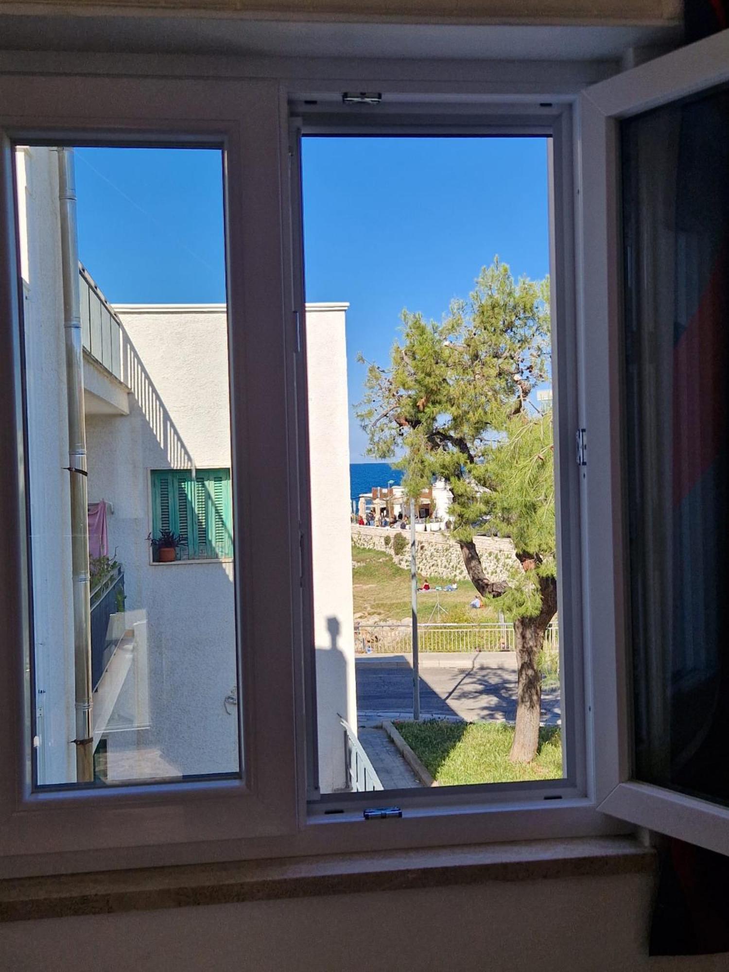 Domus Divina & Domus Elegans Fronte Mare Apartment Monopoli Room photo