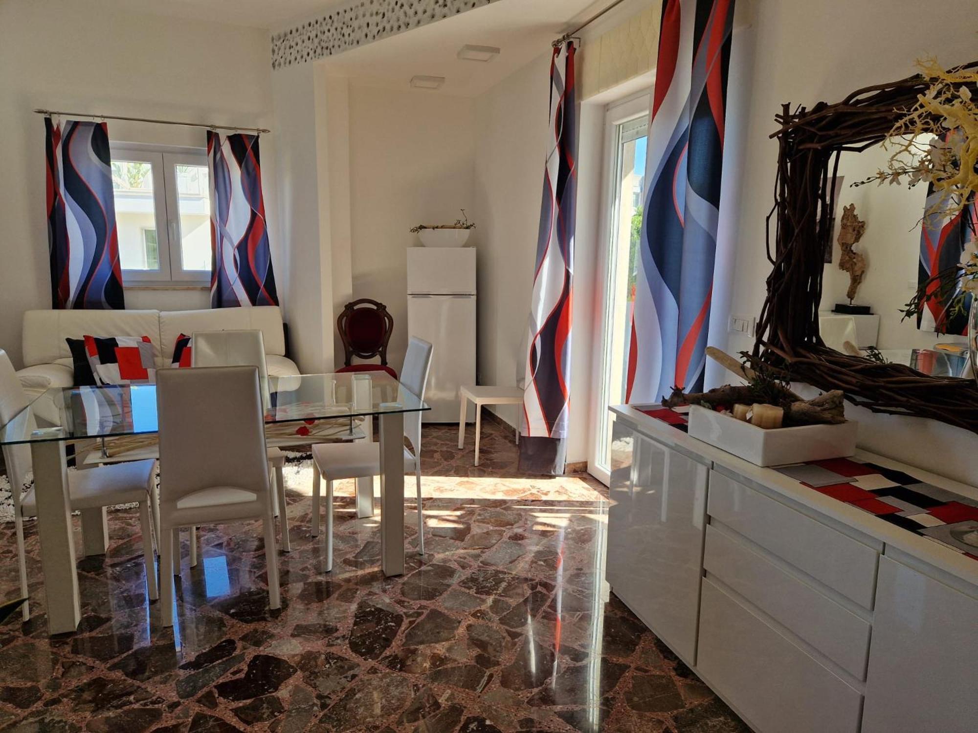 Domus Divina & Domus Elegans Fronte Mare Apartment Monopoli Room photo