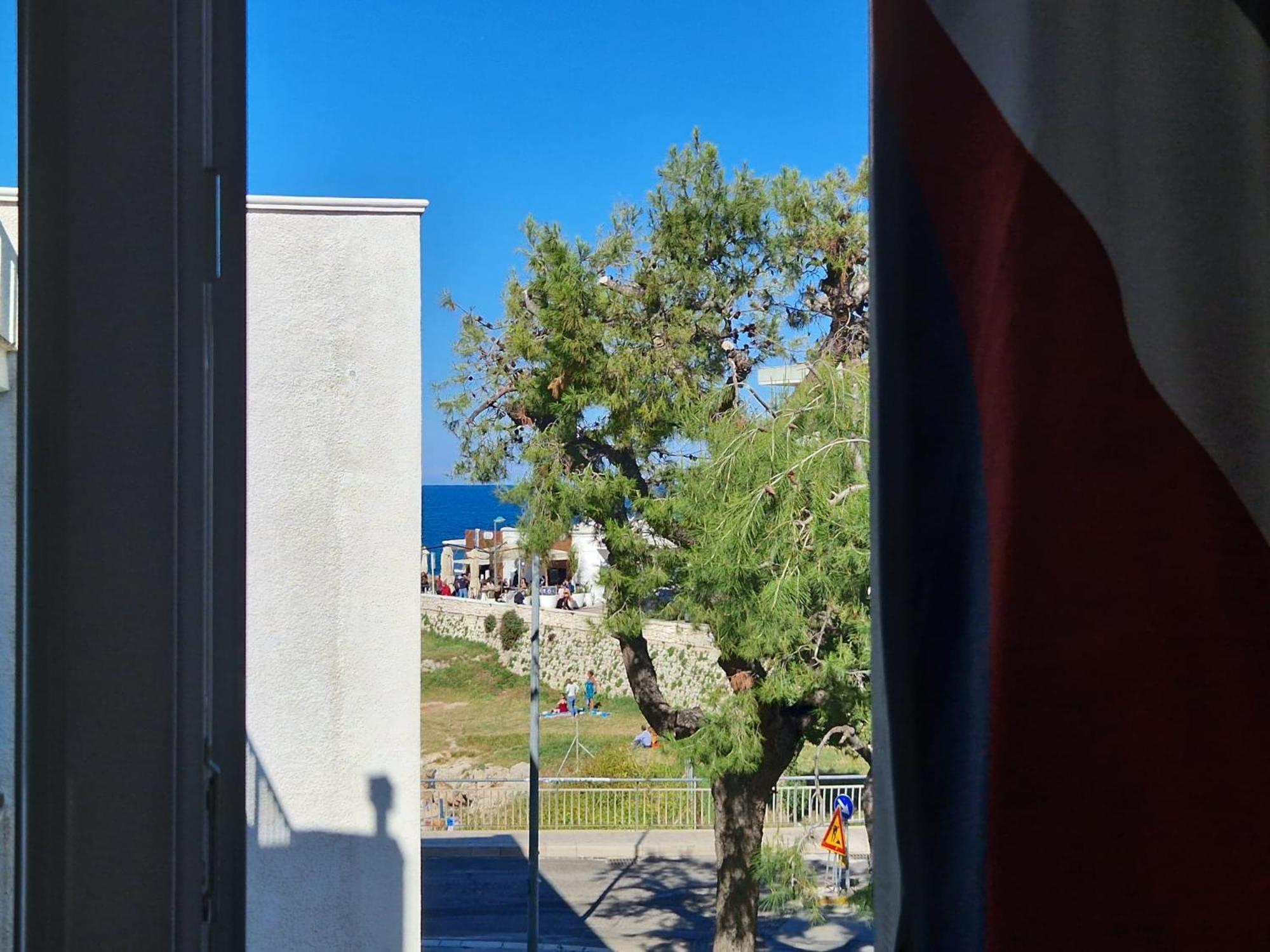 Domus Divina & Domus Elegans Fronte Mare Apartment Monopoli Room photo