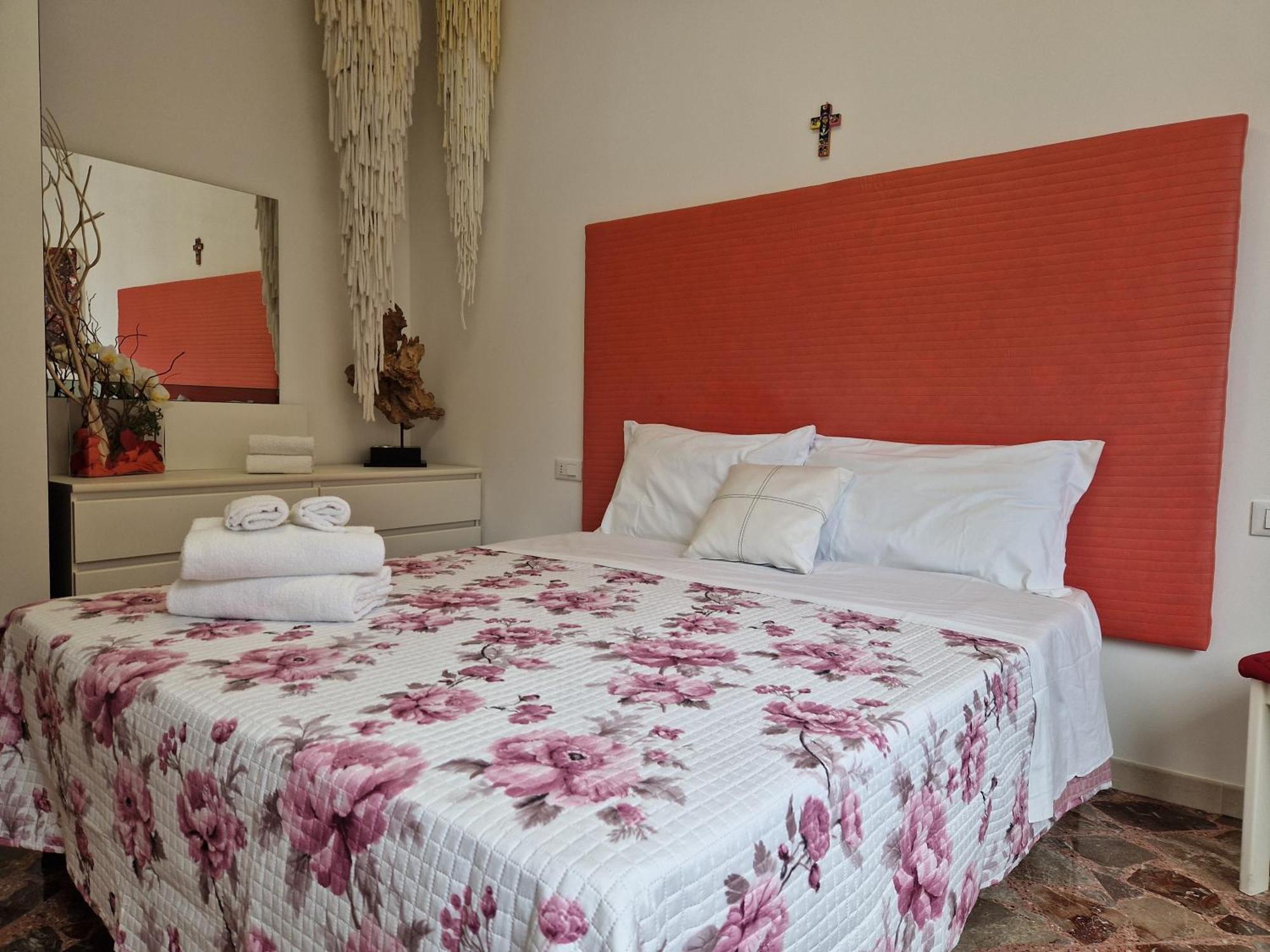 Domus Divina & Domus Elegans Fronte Mare Apartment Monopoli Exterior photo
